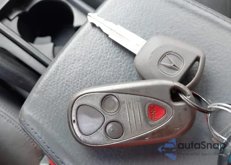 2005 Acura Tsx from USA, damaged, VIN JH4CL96805C026933